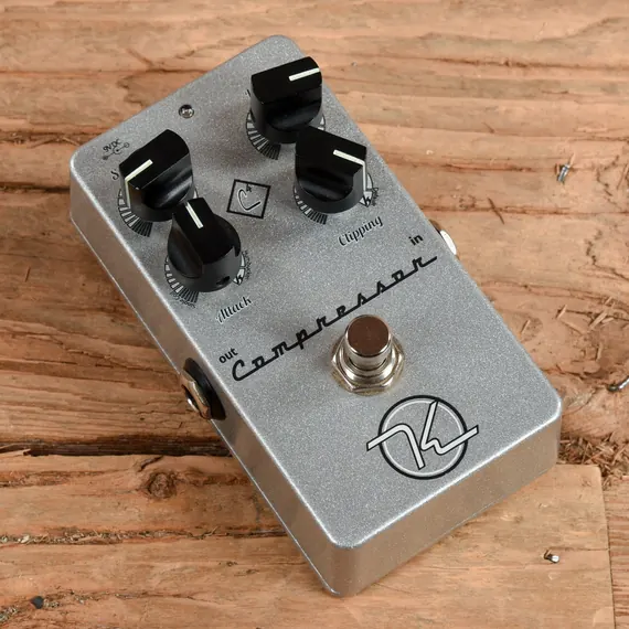Keeley C4 4-Knob Compressor