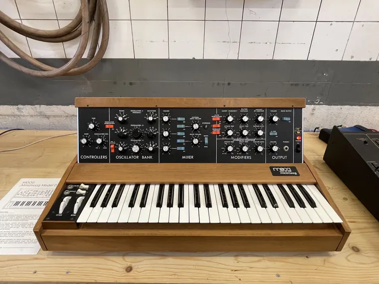 Moog ladder VCF (Minimoog)